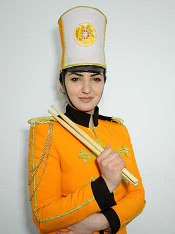 Сона Саакян